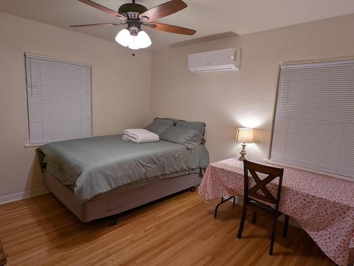 Amazing 2Br Home - Steps To Unm North Campus Albuquerque Buitenkant foto